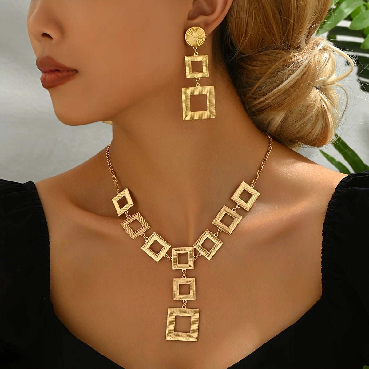 Lxalry Gold Geometric Jewelry Set – Hypoallergenic Necklace & Earrings