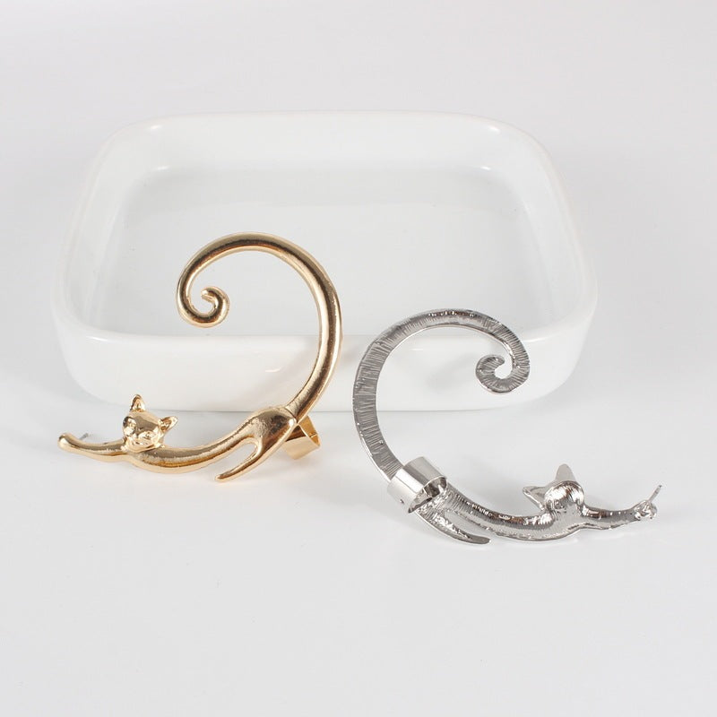 One-Piece Rock Cat Earring