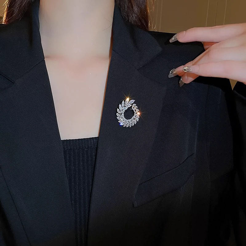 Elegant Wheat Ear Brooch – Crystal Suit Pin for Women & Men